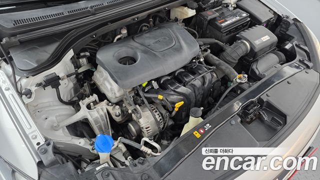 Hyundai AVANTE 2018 — photo 6