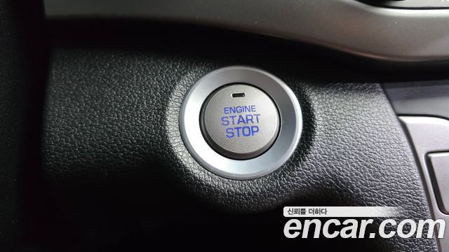 Hyundai AVANTE 2018 — photo 16