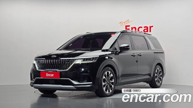 Kia Canival 2021 — photo 1