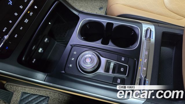Kia Canival 2021 — photo 12