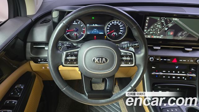 Kia Canival 2021 — photo 19