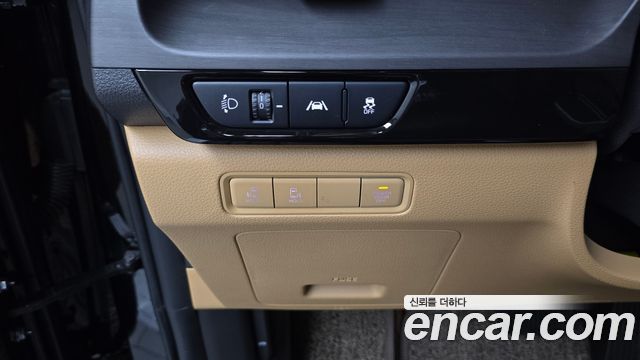 Kia Canival 2021 — photo 26