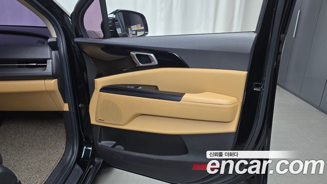 Kia Canival 2021 — photo 15