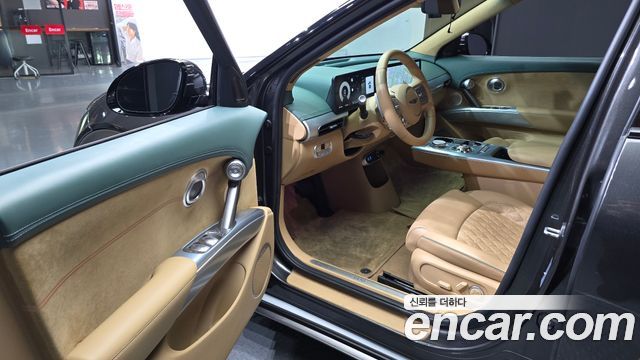 Genesis GV60 2023 — photo 13