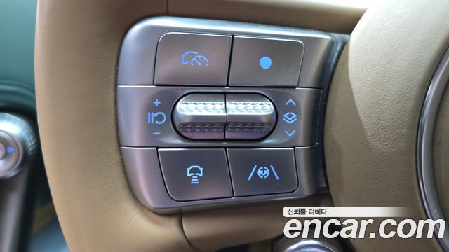 Genesis GV60 2023 — photo 24
