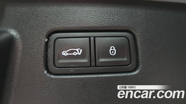 Genesis GV60 2023 — photo 26