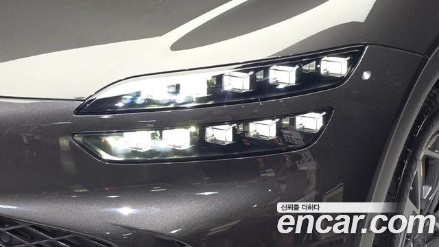 Genesis GV60 2023 — photo 8