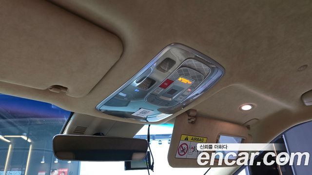 Genesis GV60 2023 — photo 28