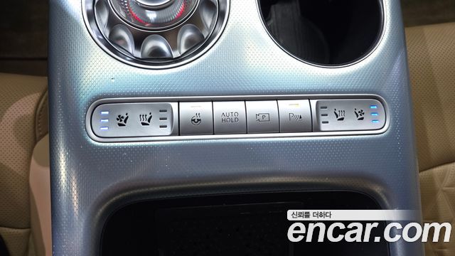 Genesis GV60 2023 — photo 30