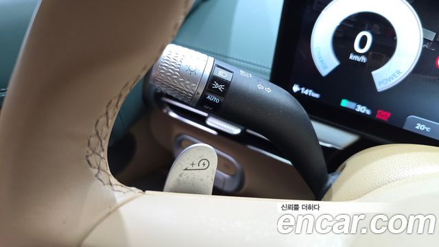 Genesis GV60 2023 — photo 32