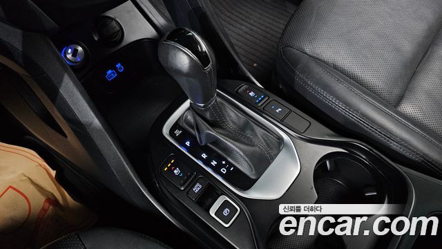 Hyundai Santafe 2017 — photo 9