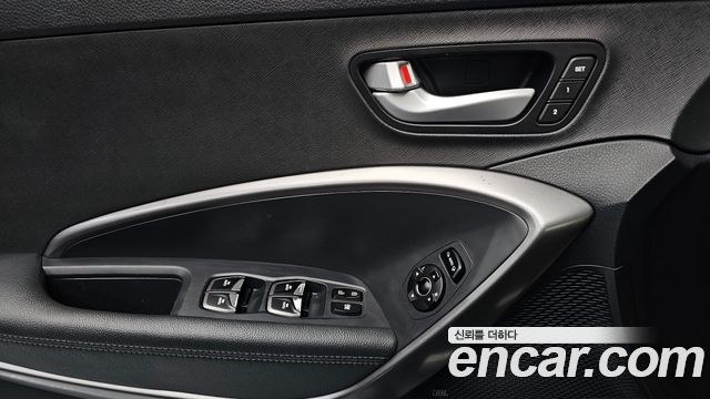 Hyundai Santafe 2017 — photo 13