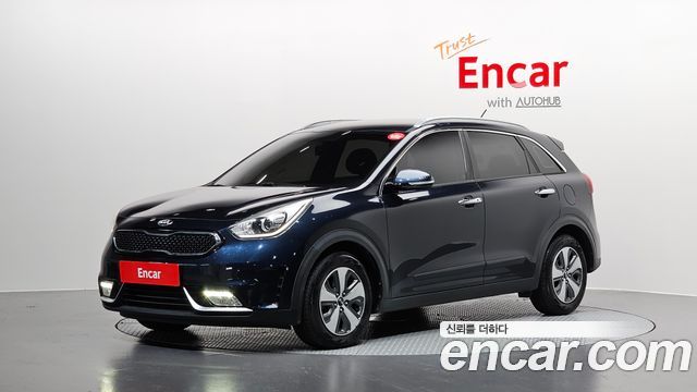 Kia Niro 2018 — photo 1