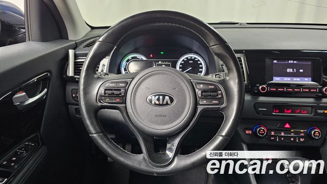 Kia Niro 2018 — photo 13