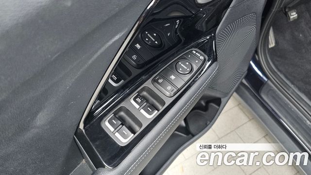 Kia Niro 2018 — photo 14
