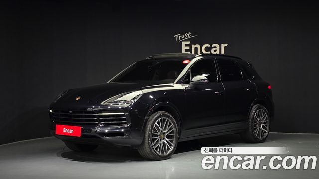 Porsche Cayenne 2021 — photo 1