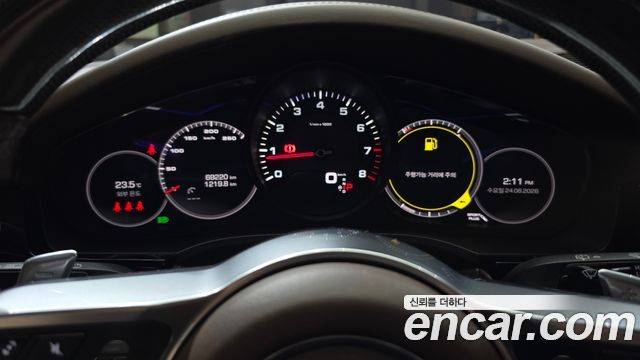 Porsche Cayenne 2021 — photo 11
