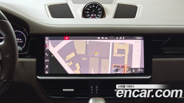 Porsche Cayenne 2021 — photo 19
