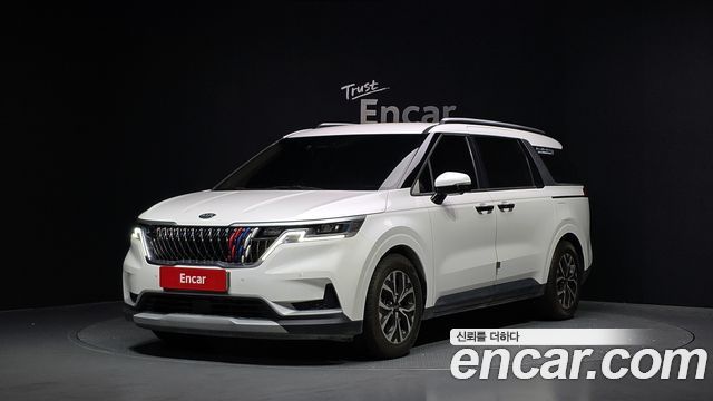 Kia Canival 2021 — photo 1
