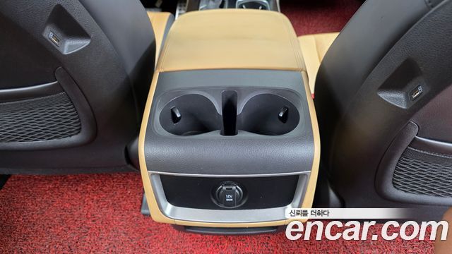 Kia Canival 2021 — photo 19