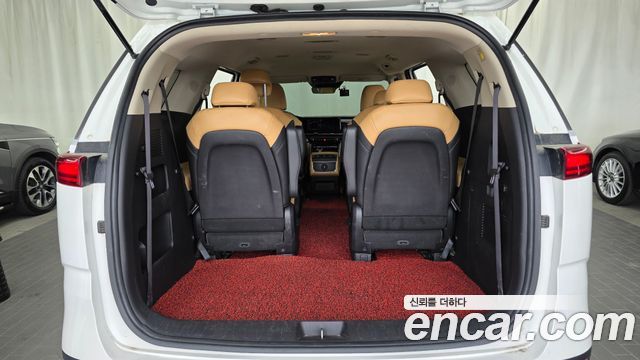 Kia Canival 2021 — photo 20