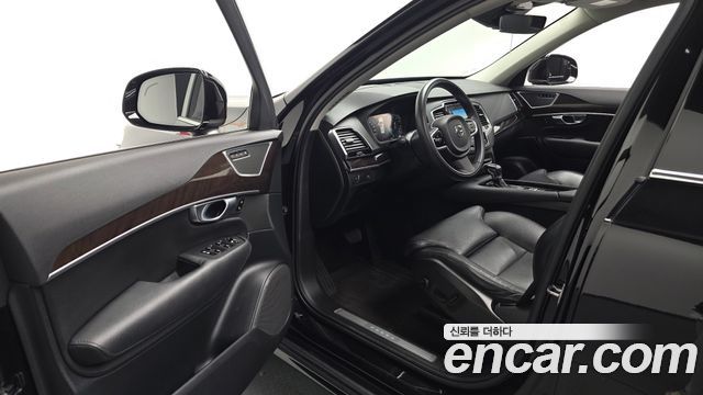 Volvo XC90 2018 — photo 10