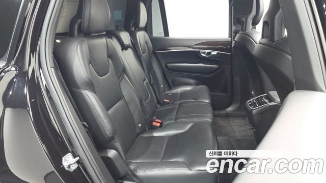 Volvo XC90 2018 — photo 12