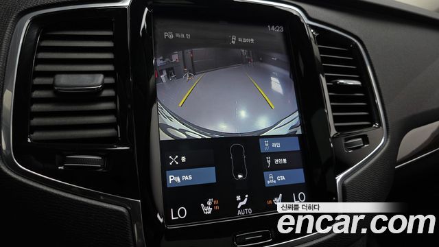 Volvo XC90 2018 — photo 15