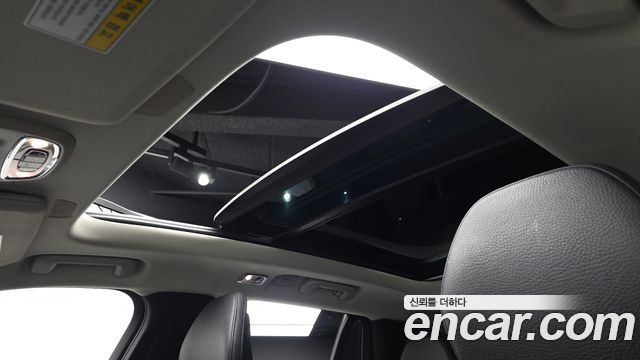 Volvo XC90 2018 — photo 18