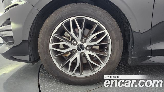 Kia K5 2023 — photo 5