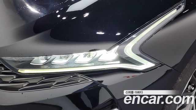 Kia K5 2023 — photo 8