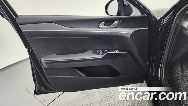 Kia K5 2023 — photo 14