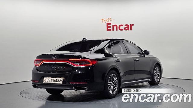 Hyundai Grandeur 2018 — photo 2