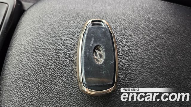 Hyundai Grandeur 2018 — photo 28