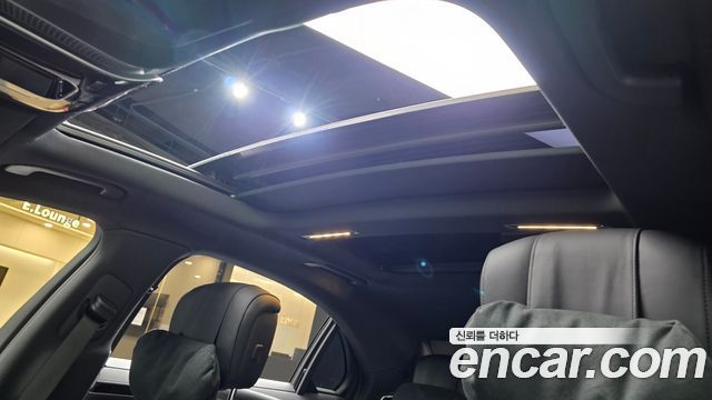 Mercedes-Benz S-Class 2021 — photo 18