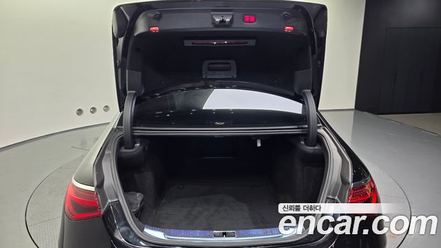 Mercedes-Benz S-Class 2021 — photo 20