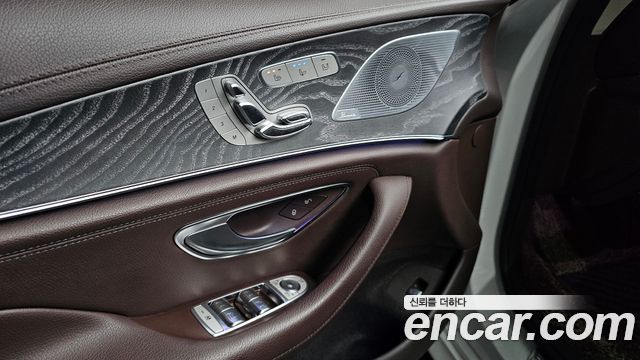Mercedes-Benz CLS-Class 2019 — photo 27
