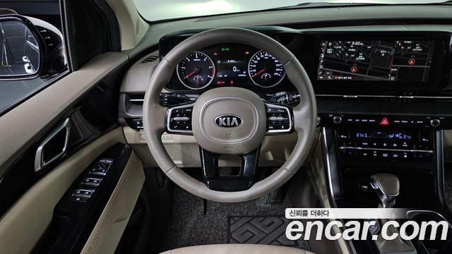 Kia Canival 2021 — photo 12