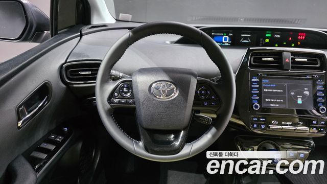Toyota Prius 2022 — photo 20
