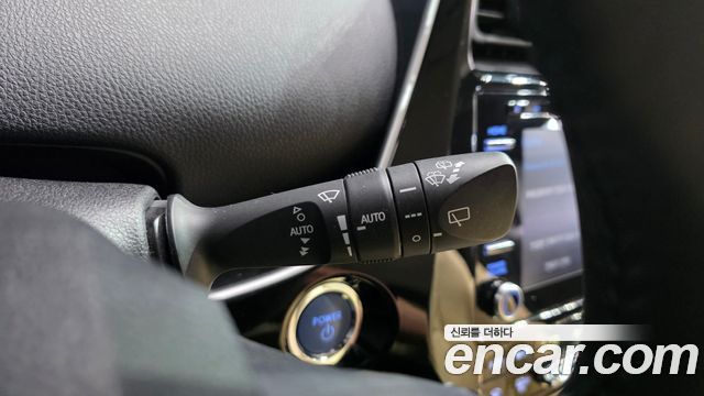 Toyota Prius 2022 — photo 29