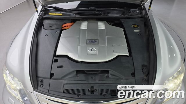 Lexus LS 2012 — photo 6