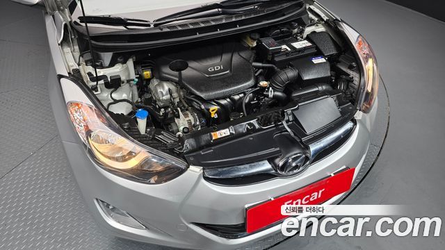 Hyundai AVANTE 2012 — photo 6