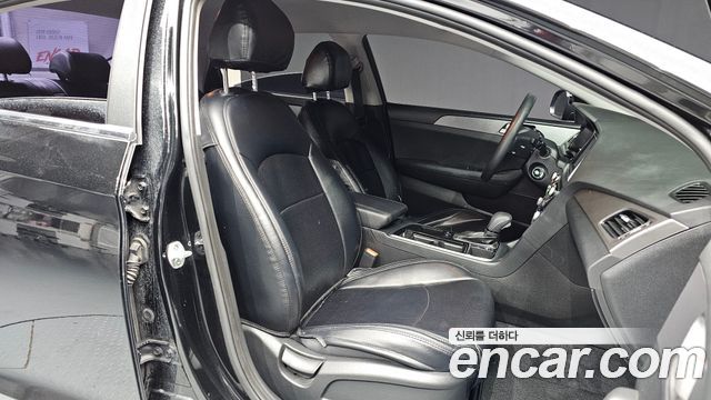Hyundai Sonata 2019 — photo 17
