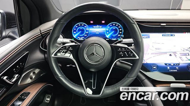 Mercedes-Benz EQS 2023 — photo 18