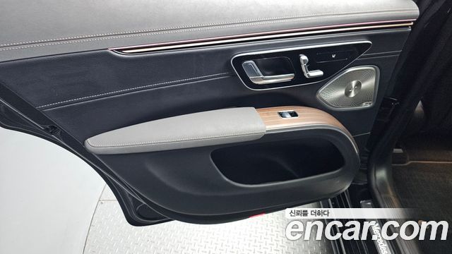 Mercedes-Benz EQS 2023 — photo 15