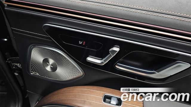 Mercedes-Benz EQS 2023 — photo 28