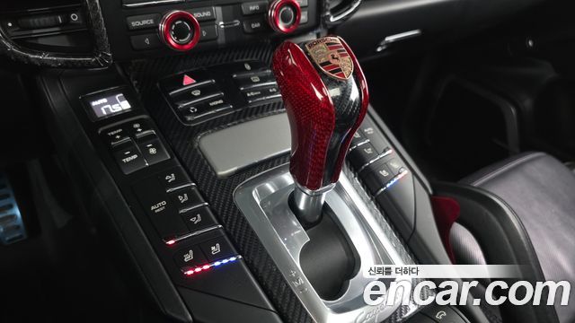 Porsche Cayenne 2012 — photo 9