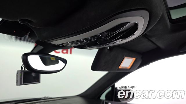 Porsche Cayenne 2012 — photo 18