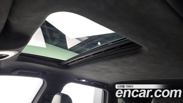 Porsche Cayenne 2012 — photo 19