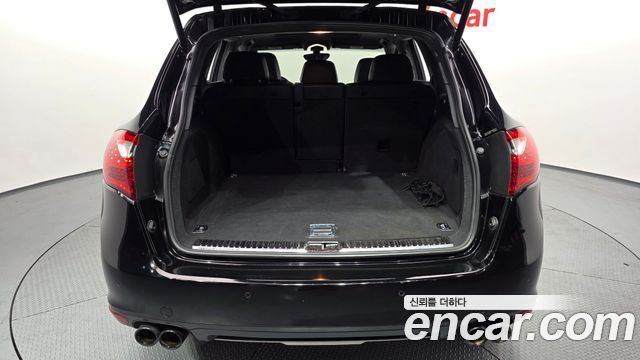 Porsche Cayenne 2012 — photo 20